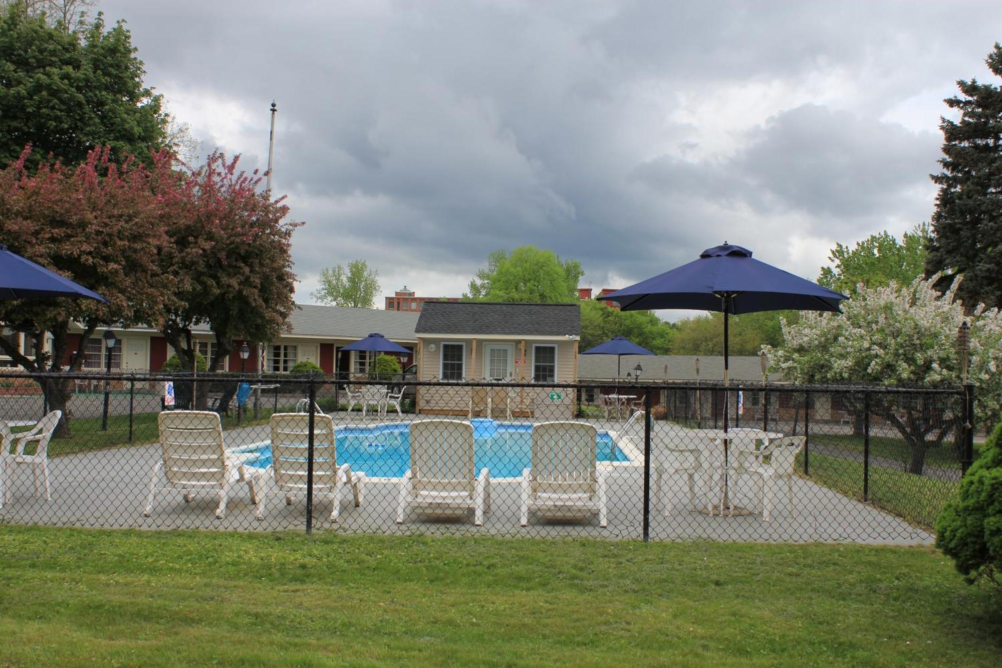 Berkshire Inn Pittsfield Exteriör bild